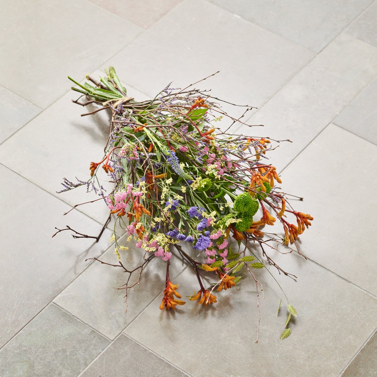 Bårebuket, vild (Floristens kreative valg)