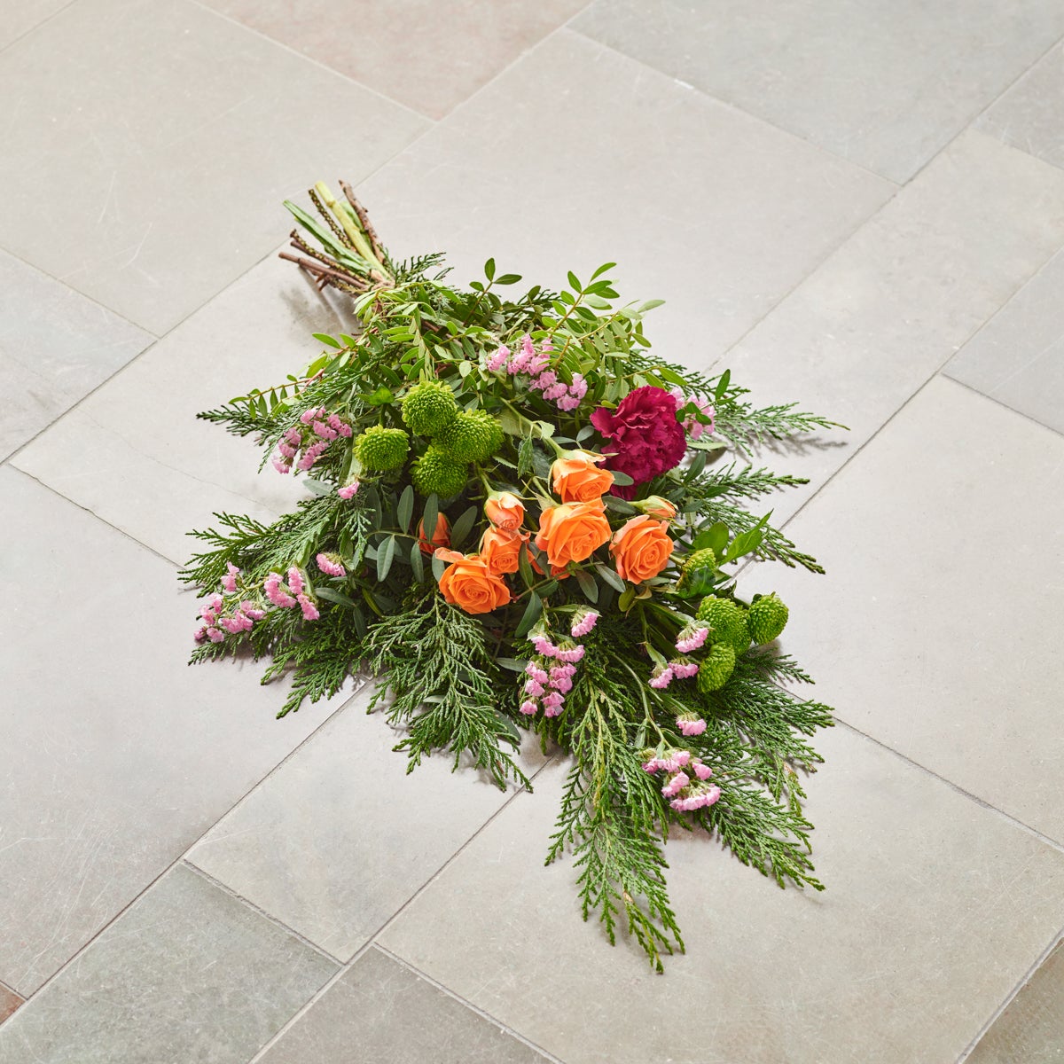 Bårebuket, multifarvet (Floristens kreative valg)